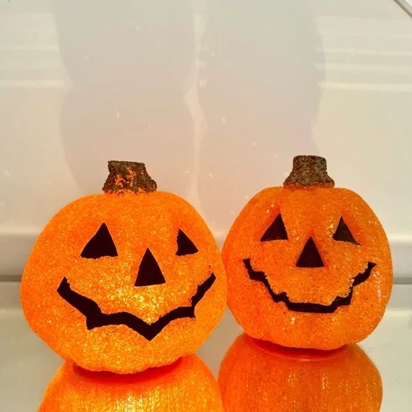 VINTAGE POPCORN LIGHT UP 6” PUMPKIN BUNDLE OF 2